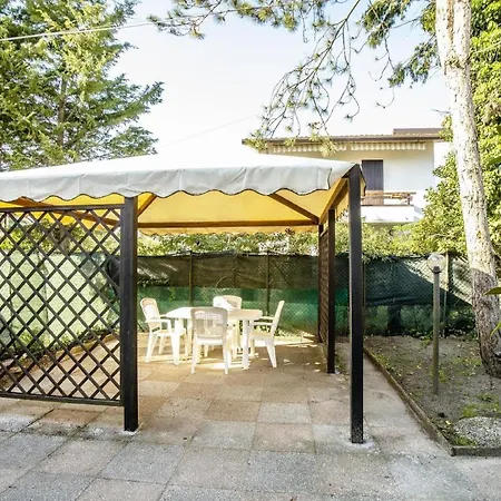 Ferienhaus In Mit Privatem Garten Lido degli Scacchi