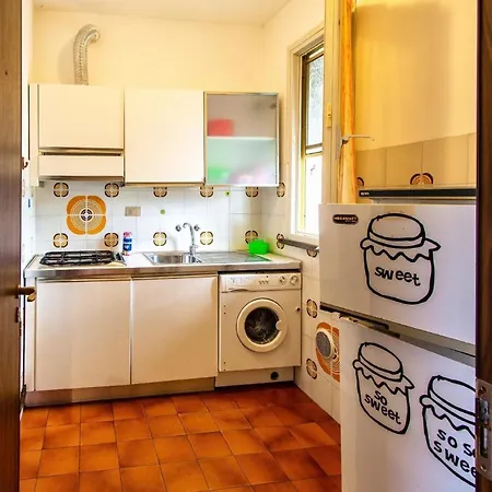 Ferienhaus In Mit Privatem Garten 別荘